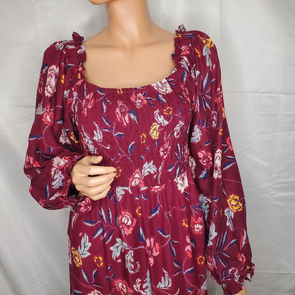 Ash + Sara Smocked Floral Maxi Dress Tiered Long Sleeve Vine Size Burgundy M